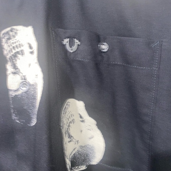 True Religion short sleeve button up - Picture 2 of 6